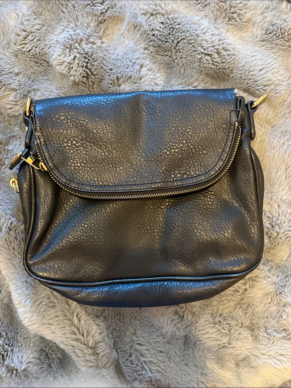 Moda Luxe Mailbag Crossbody